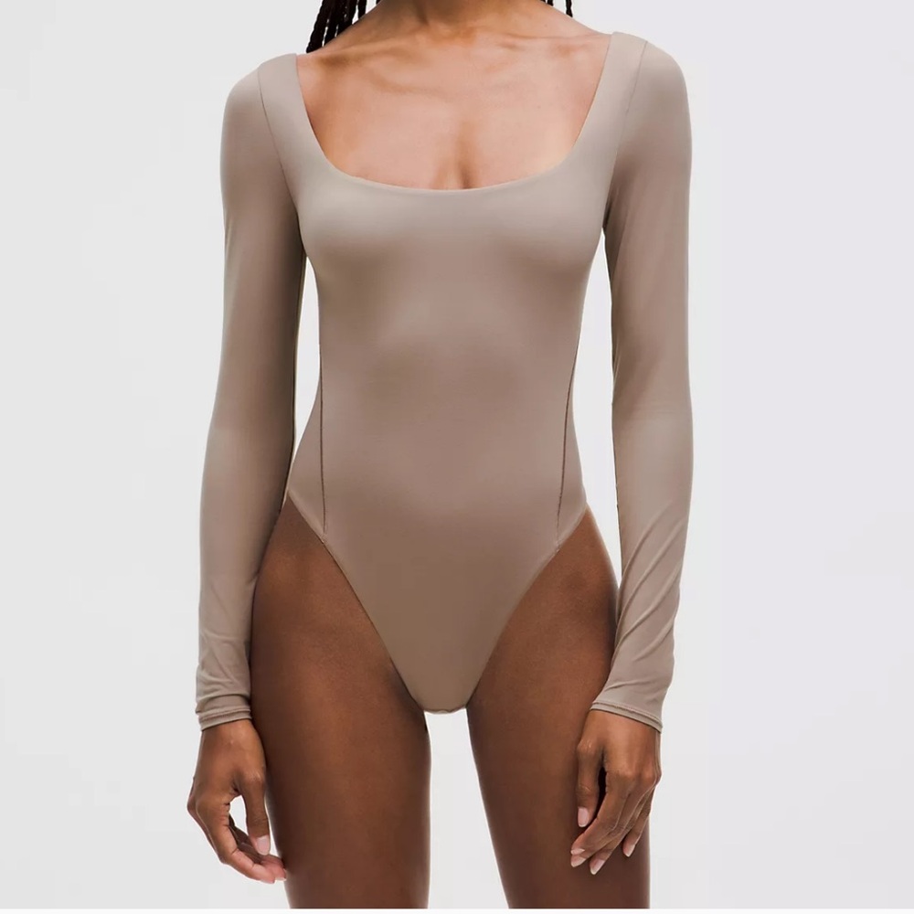 Lululemon Nulu Square Neck long Sleeve bodysuit